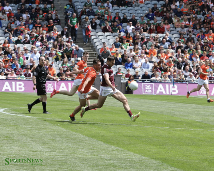McDaid point v armagh22